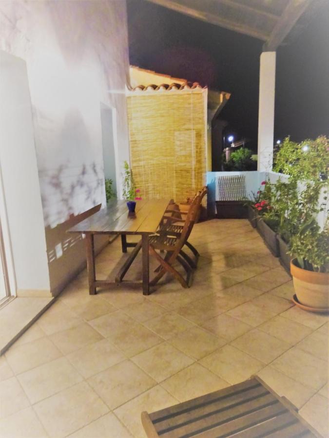 White - San Pantaleo Apartment Exterior photo