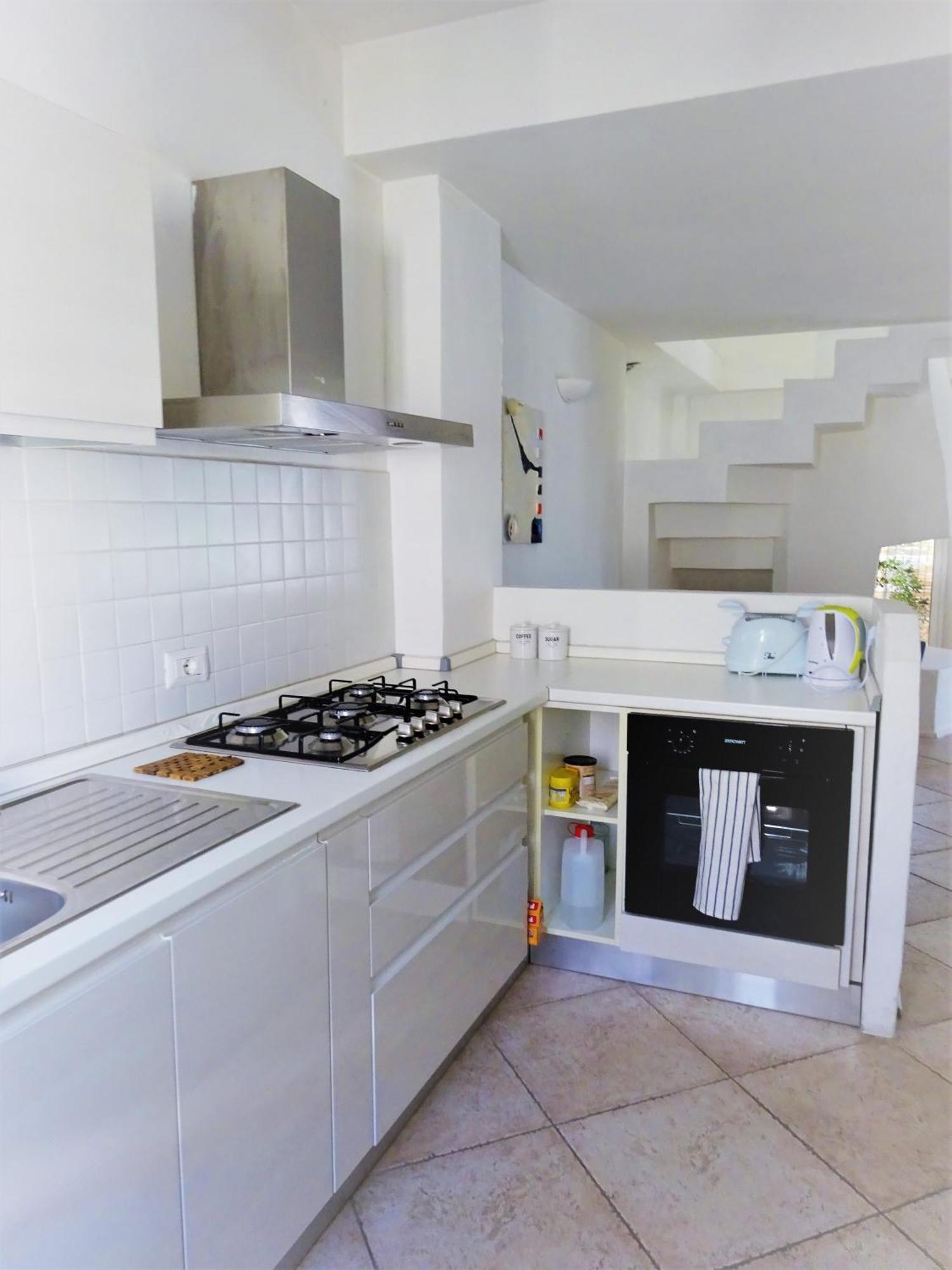 White - San Pantaleo Apartment Exterior photo