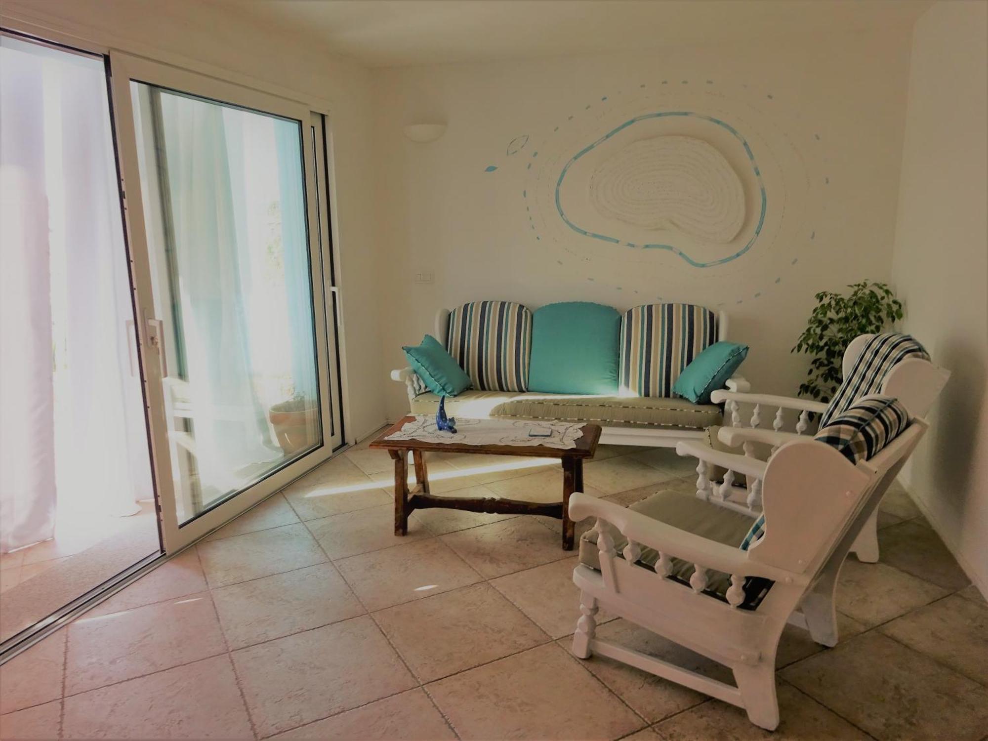 White - San Pantaleo Apartment Exterior photo