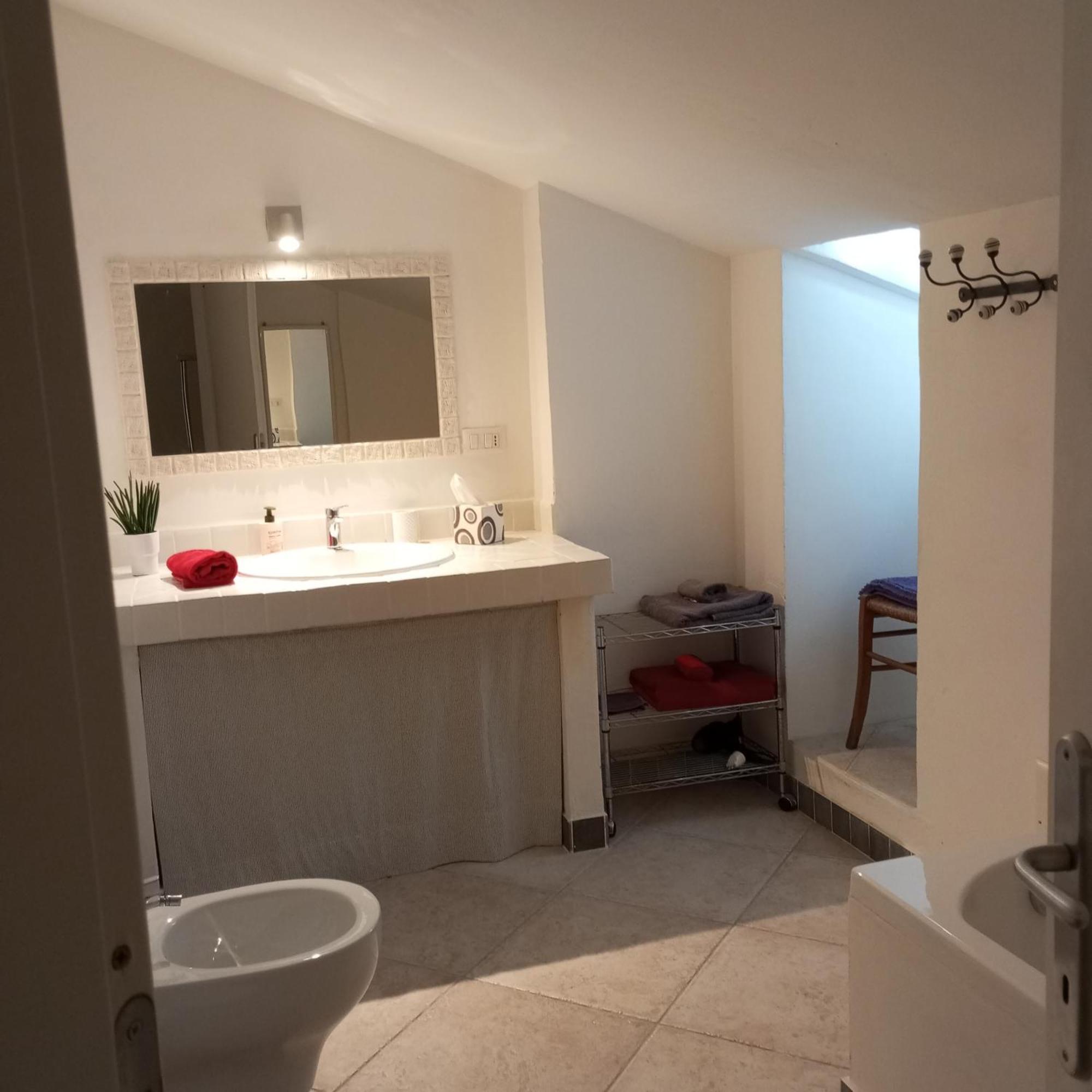 White - San Pantaleo Apartment Exterior photo